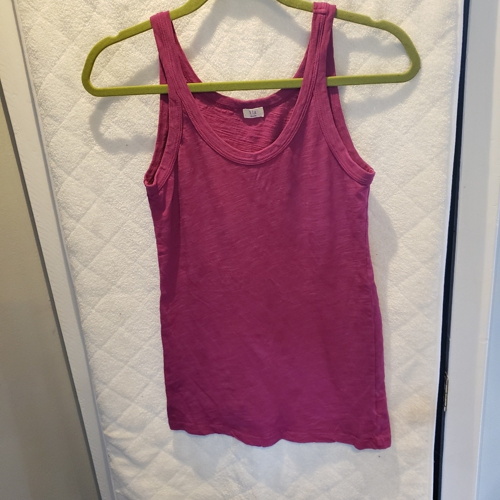 Magenta tank